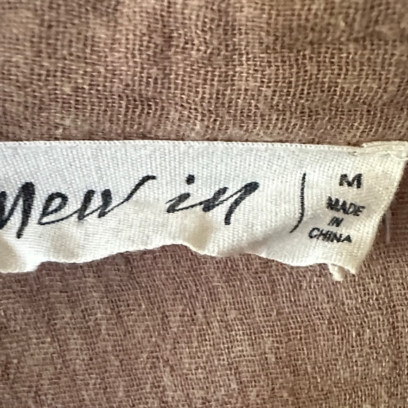 Very J Brown Acid Washed Button-Down Long Sleeve Shirt size Medium - Picture 2 of 4